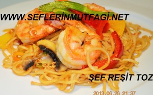 Karidesli noodle tarifi
