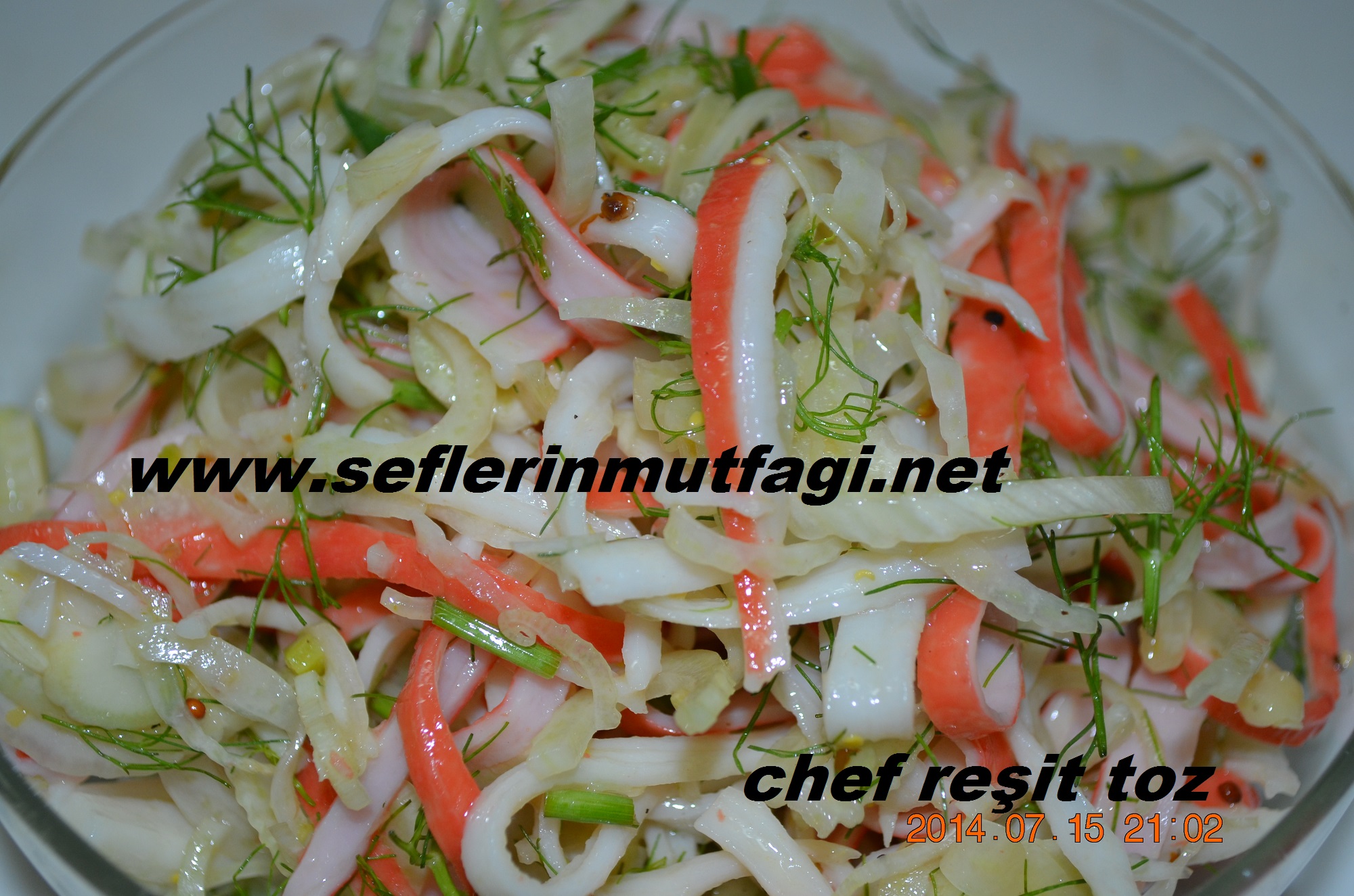 Istakoz surimi salatası
