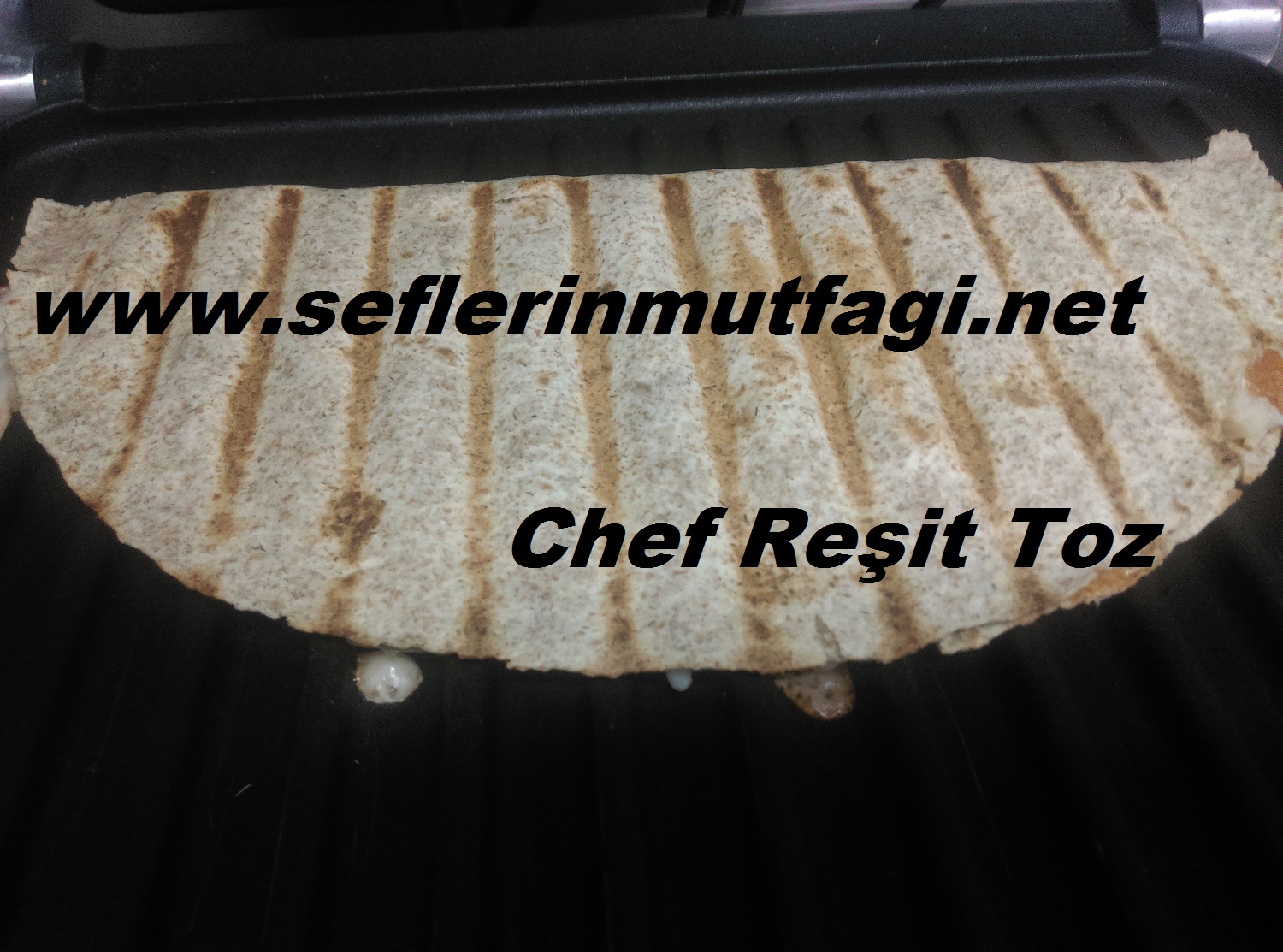 Hindi fümeli lavaş tost