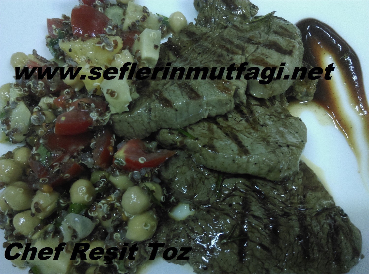 Kinoa salatası eşliğinde lokum bonfile