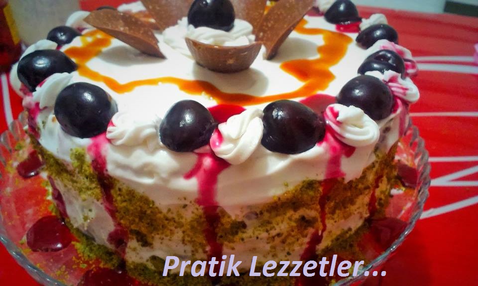 BİSKÜVİLİ YAŞ PASTA TARİFİ