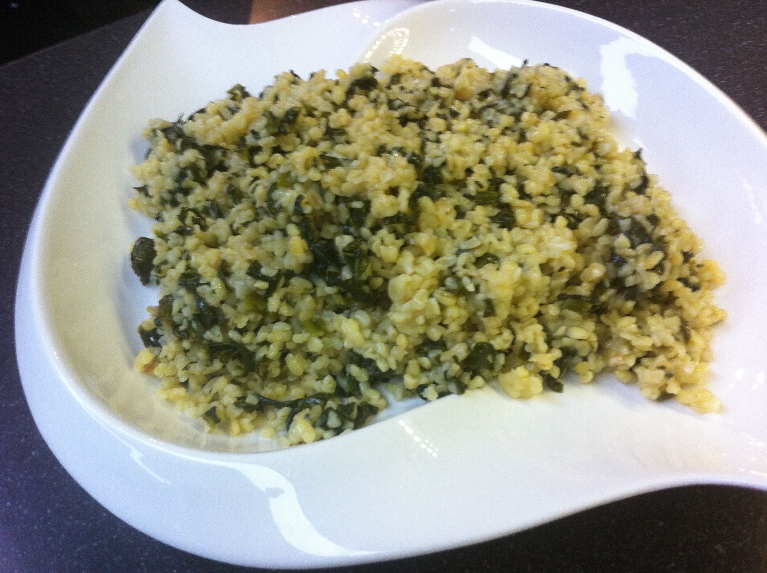 Ispanaklı bulgur pilavı tarifi