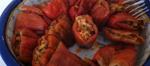 Zeytinyağlı kuru biber dolması tarifi
